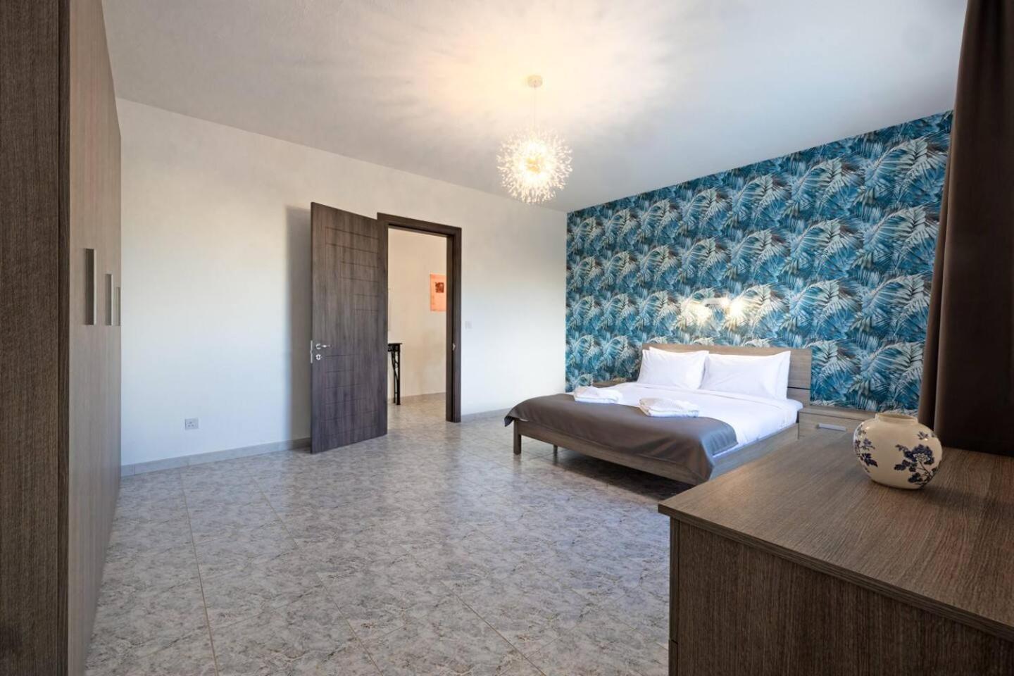 Lorella - Private Pool, Jacuzzi By Homely * Mellieħa